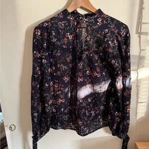 Navy floral blouse with tie back detail #floralblouse